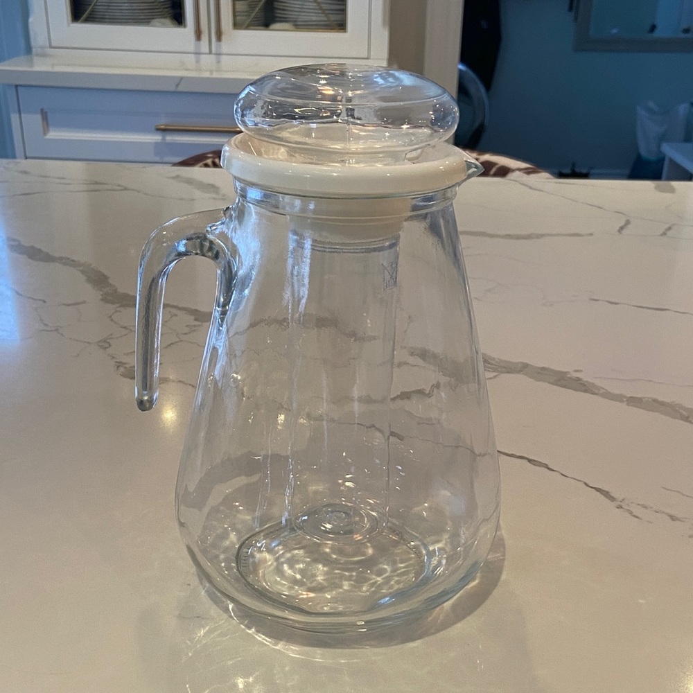 Clear Glass Pitcher with Inner Tube for Ice.